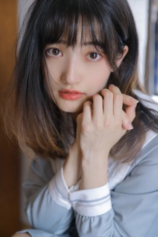 拍戏时滑进去了H